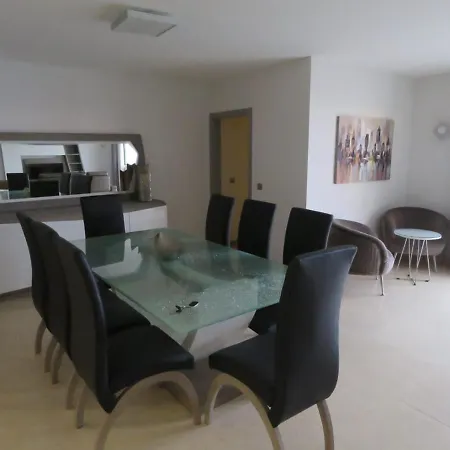 Sun Island Apartmán