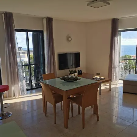 Sun Island Apartmán *