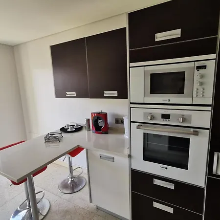 Sun Island Apartment *